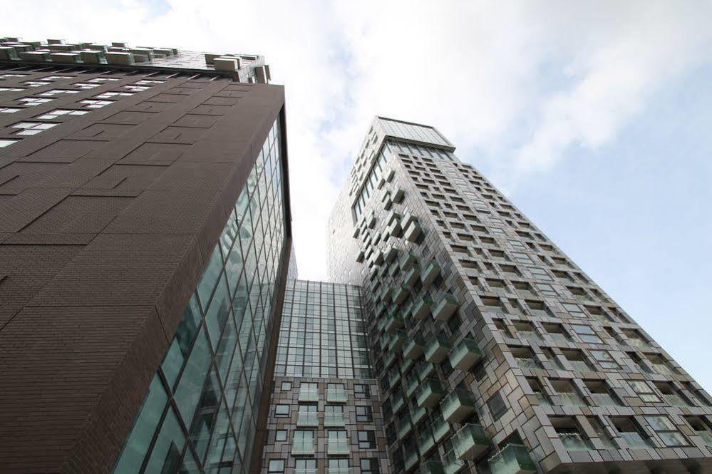 Lincoln Plaza Apartment Лондон Екстериор снимка