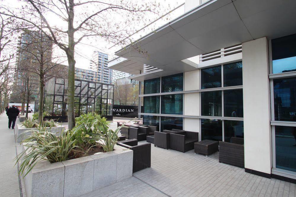 Lincoln Plaza Apartment Лондон Екстериор снимка