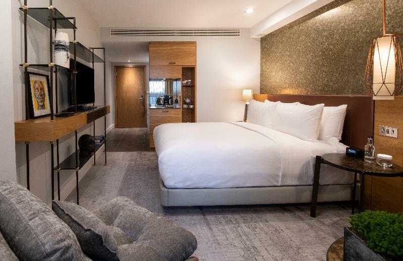 Lincoln Plaza Apartment Лондон Екстериор снимка